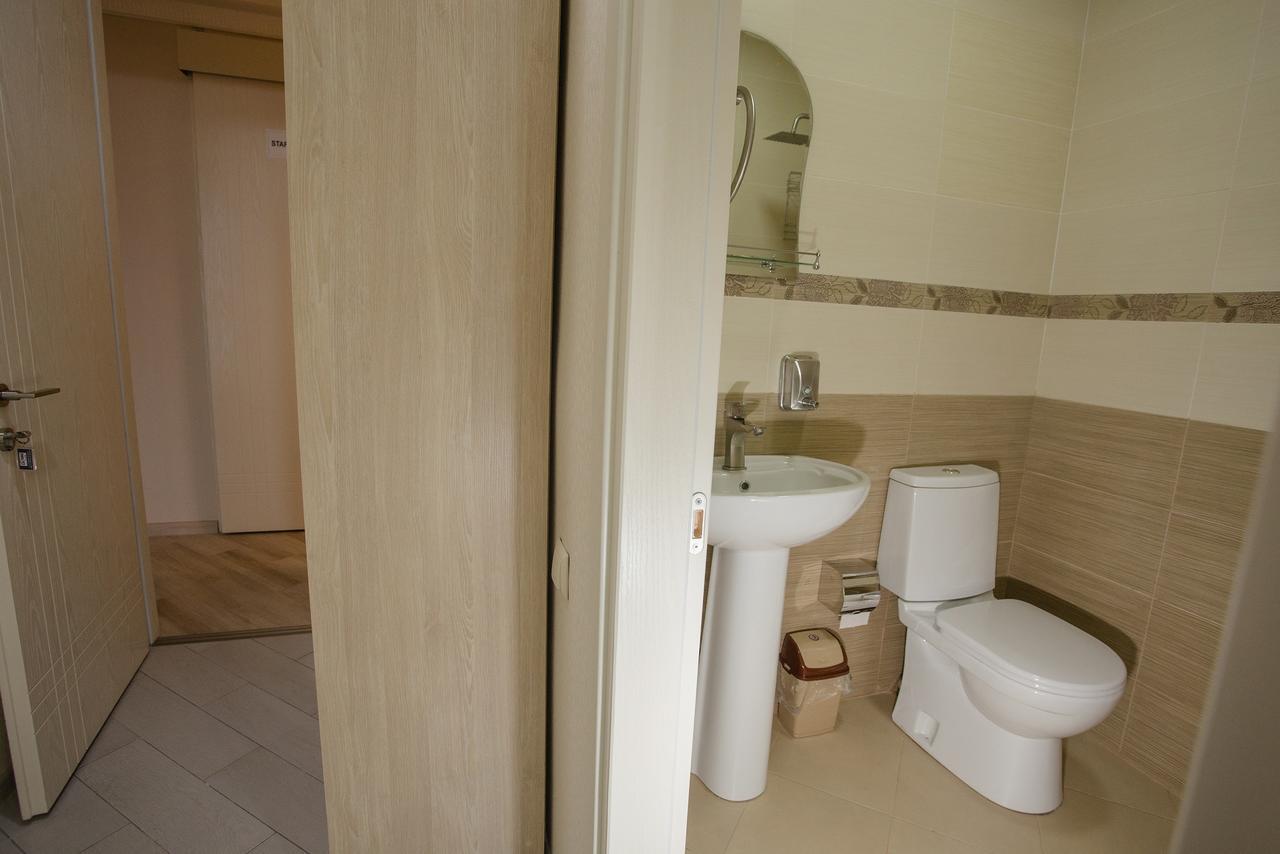 5 Rooms Батуми Екстериор снимка