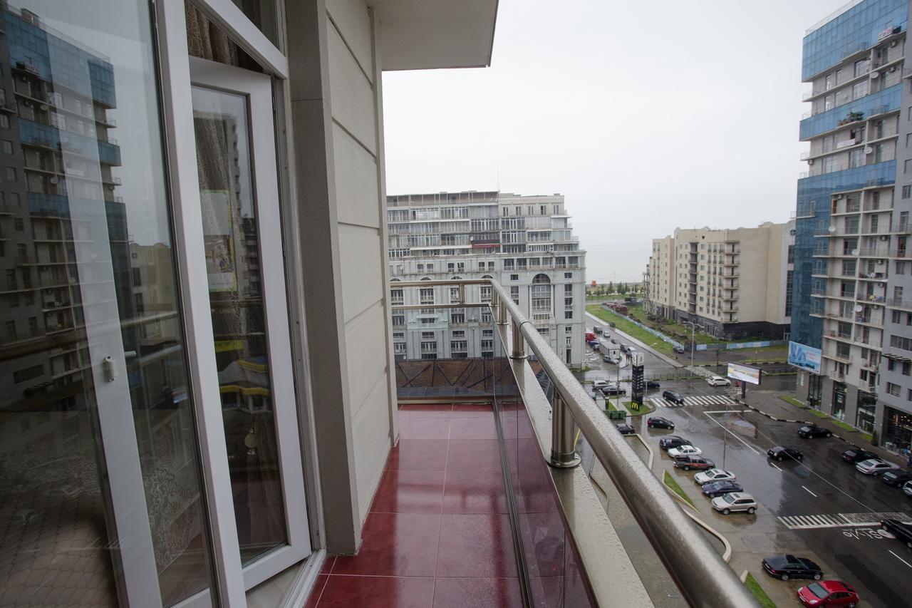 5 Rooms Батуми Екстериор снимка
