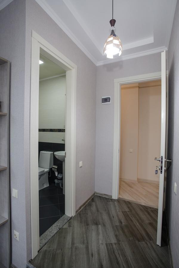 5 Rooms Батуми Екстериор снимка